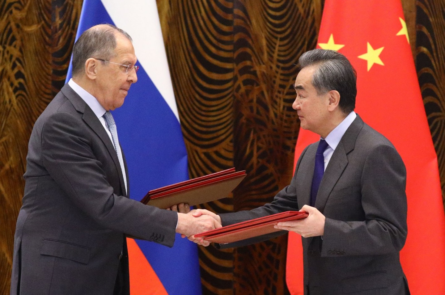 俄罗斯外长拉夫罗夫友好访问中国，两国签署联合声明插图12-小狮座俄罗斯留学